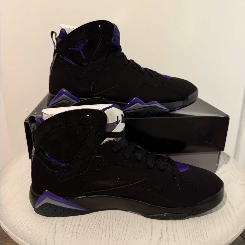 Air Jordan 7 Retro Men's Black and Purple Sneakers